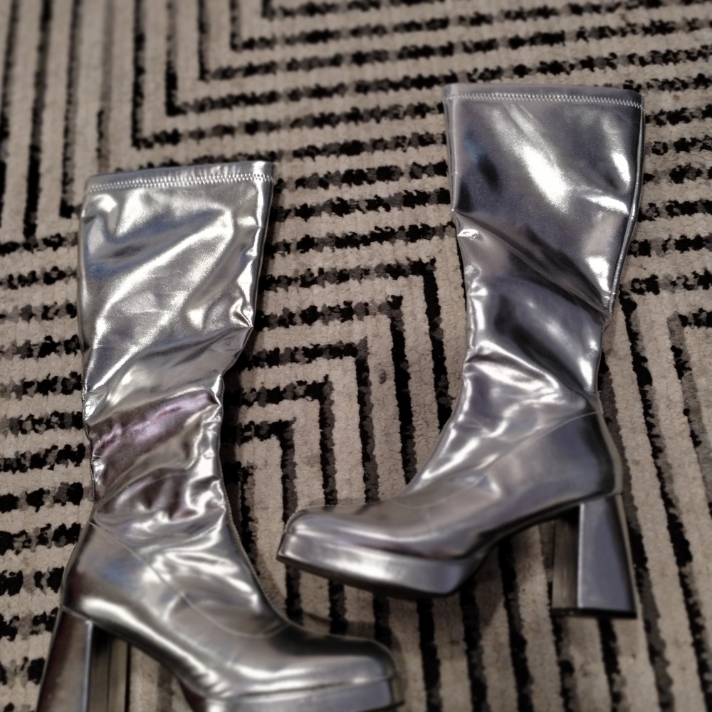 Boots - Picture 2 of 2
